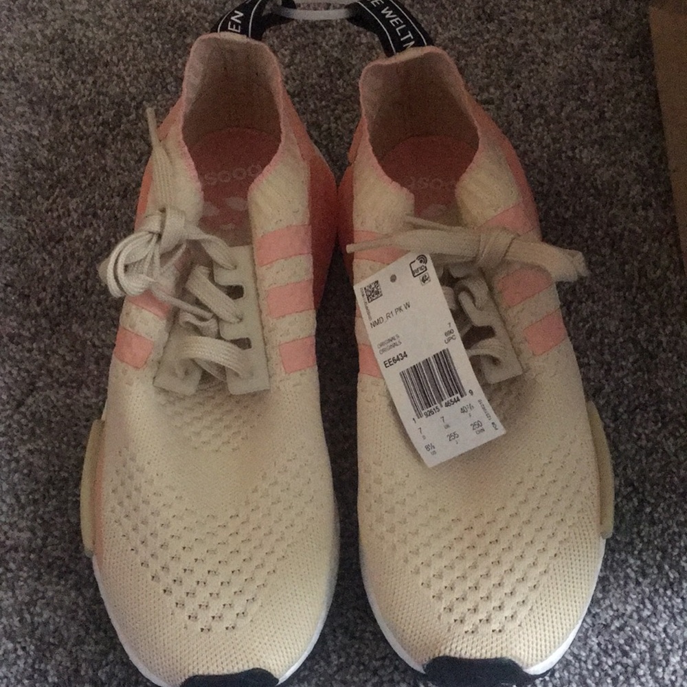 NMD R1 PK W - Picture 1 of 3